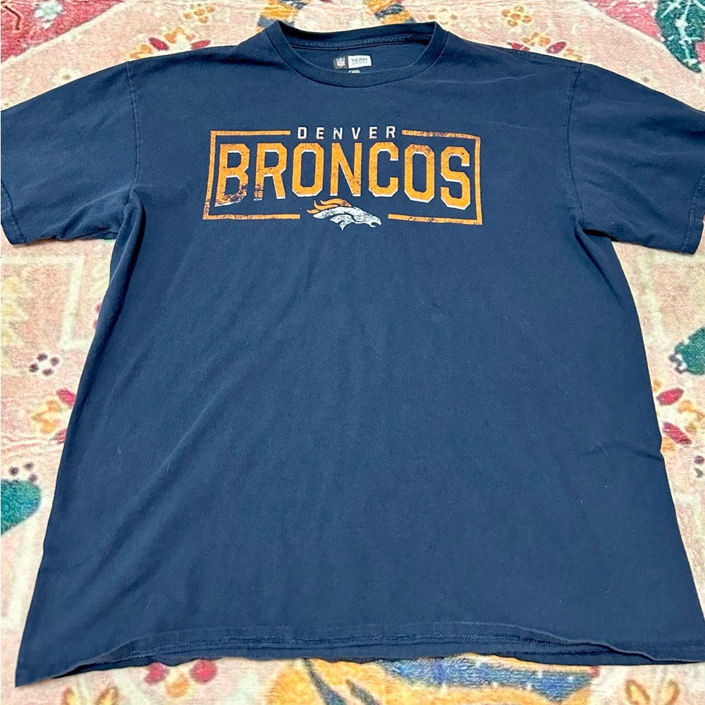 NFL Team Apparel Denver Broncos Dark Blue Crewneck size Large